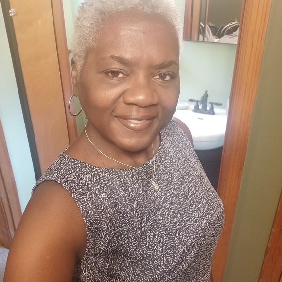 Meet your Posher, R - Picture 3 of 5